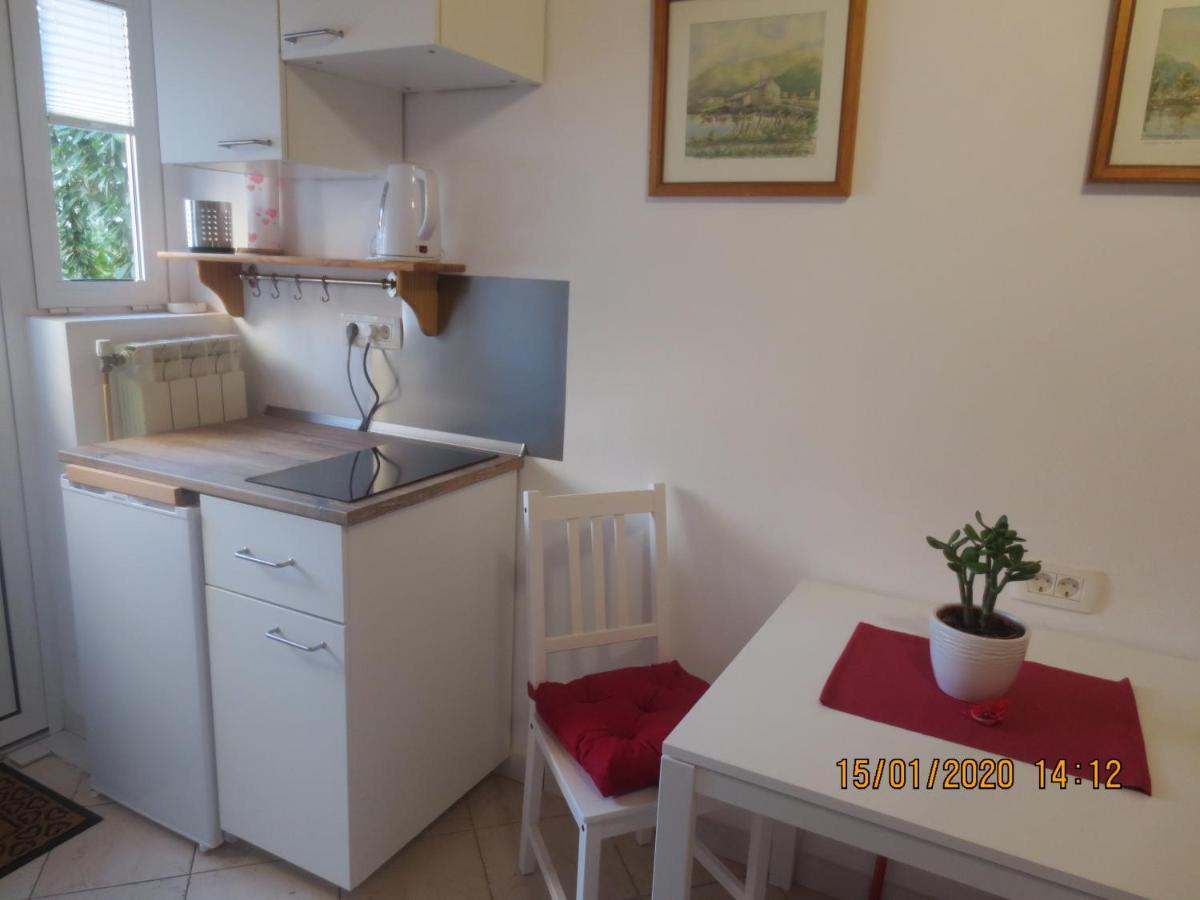 איזולה Apartments Vila Marija מראה חיצוני תמונה