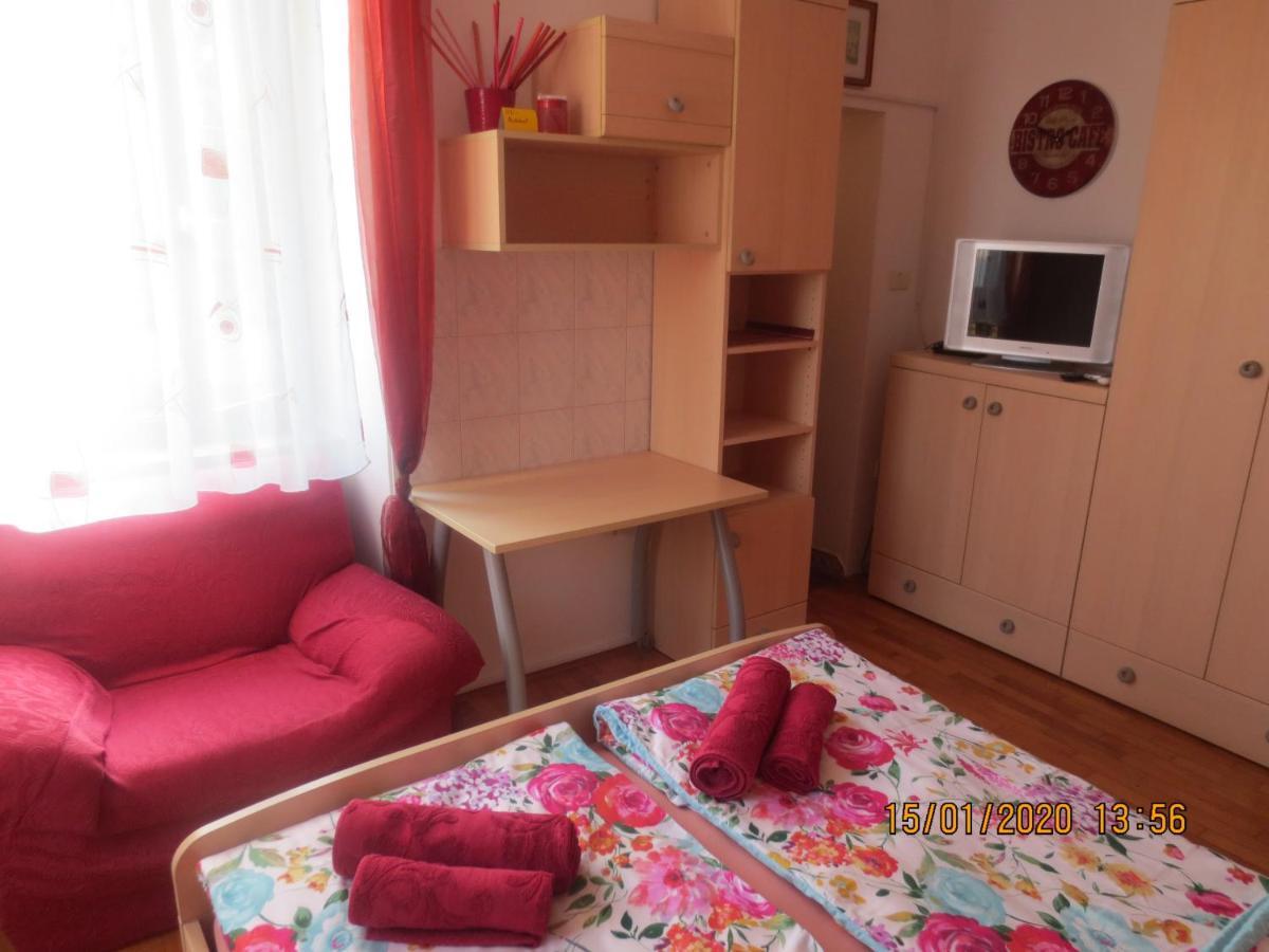 איזולה Apartments Vila Marija מראה חיצוני תמונה