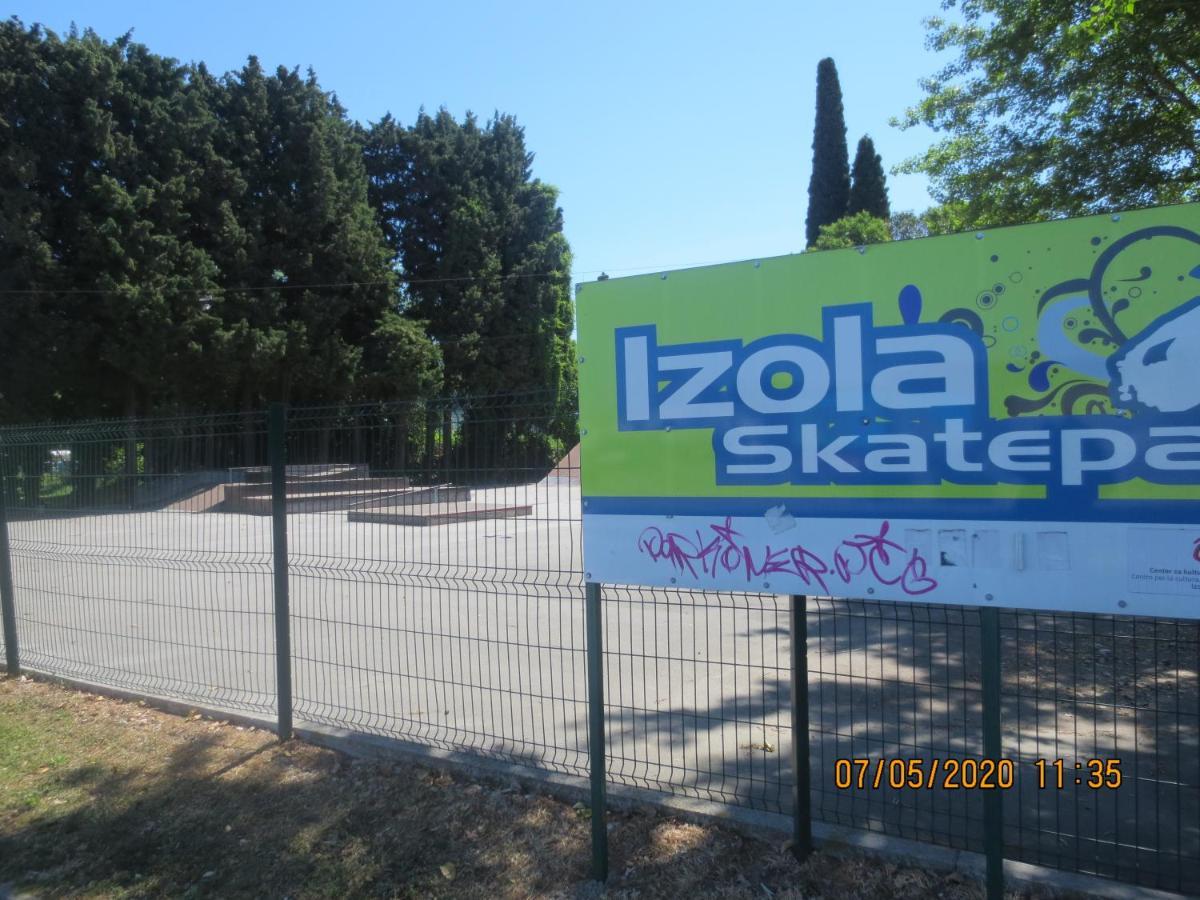 איזולה Apartments Vila Marija מראה חיצוני תמונה